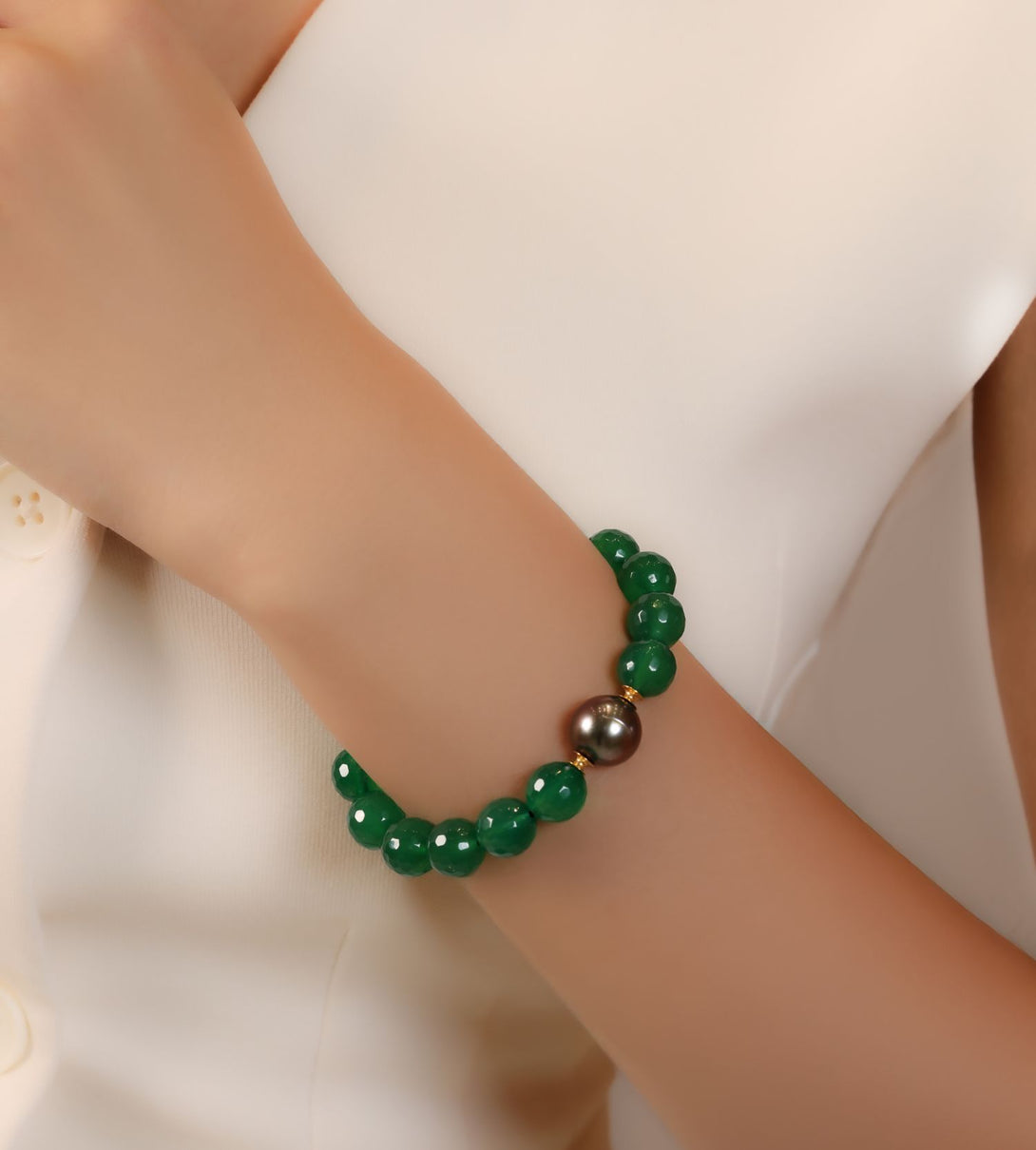 Green agate | Bracelets | Al Fardan Jewellery