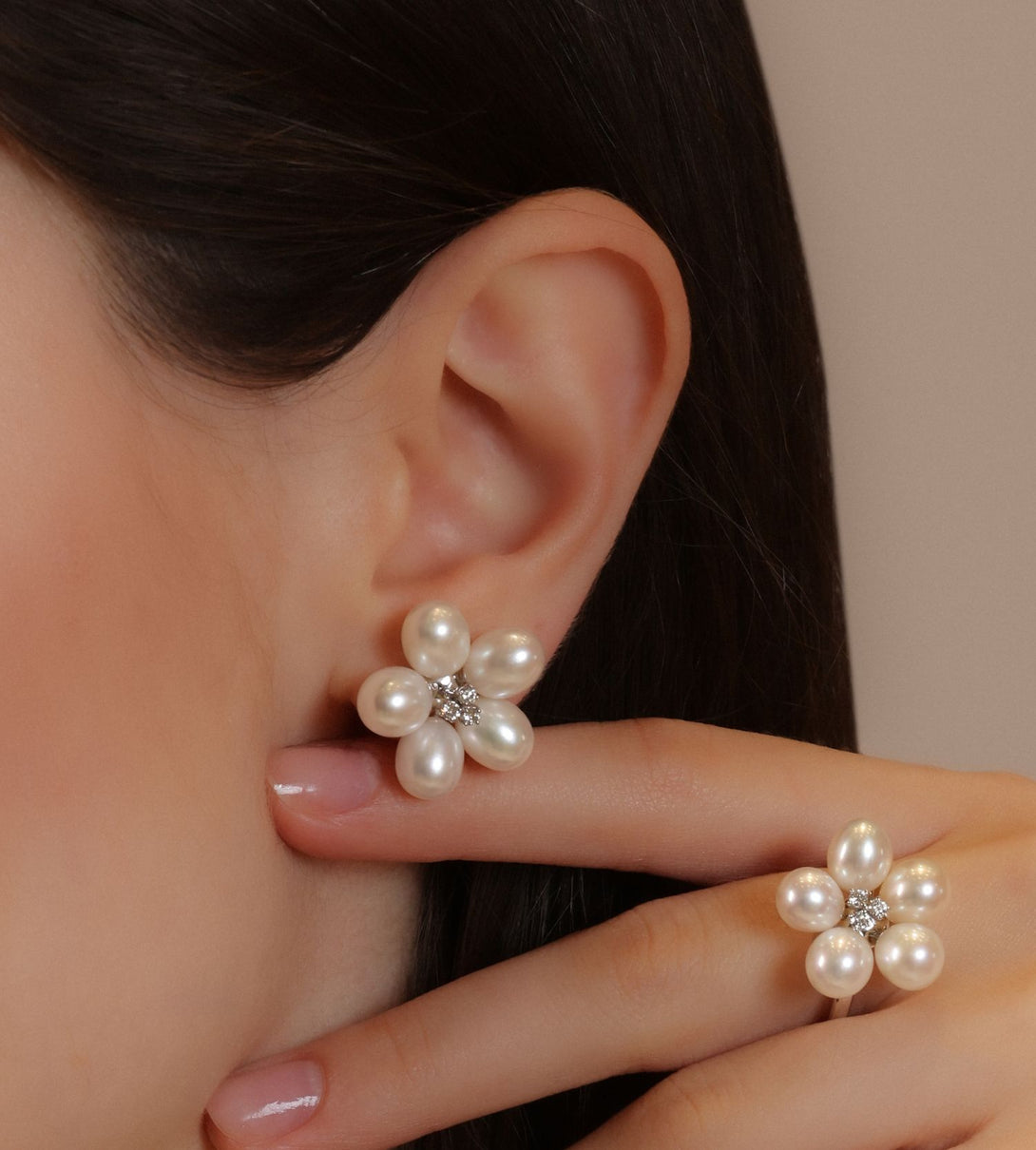 Diamonds earrings | Pearl earrings | Al Fardan Jewellery