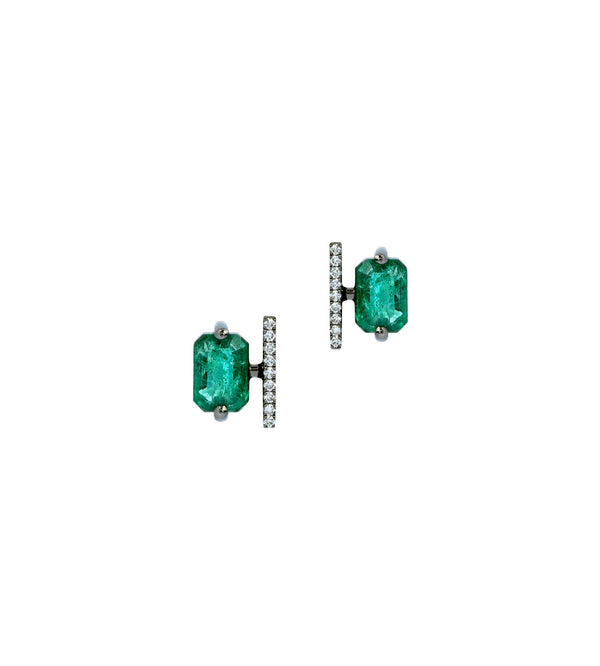 Emerald ear studs | Earrings | Al Fardan Jewellery