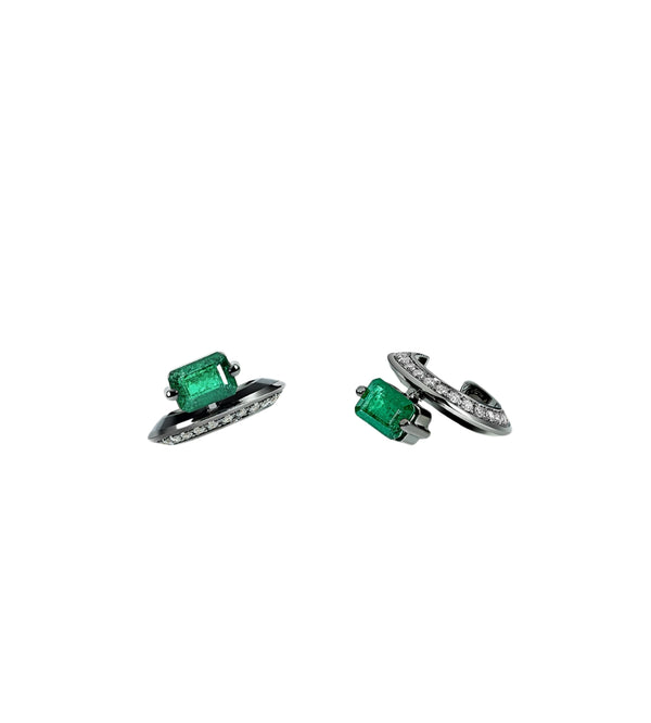 Ear cuff | Emerald | Diamonds | Al Fardan Jewellery