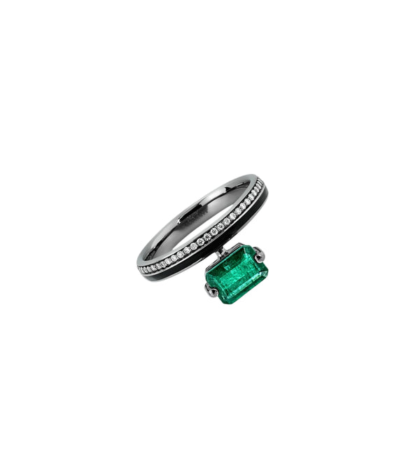 Emerald ring | Savolinna Jewelry | Al Fardan 