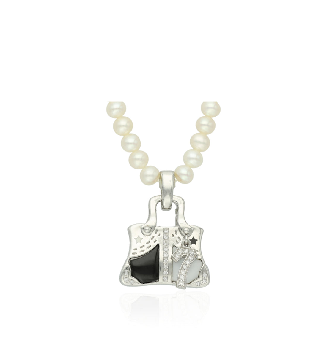 Diamond necklace | Pearls necklace | Fine jewelry 